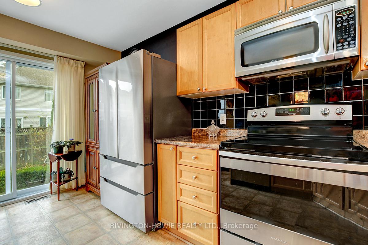 Photo 12 of 631 Aberfoyle Circle, Ottawa, Kanata - Morgan's Grant/South March — HOMEH