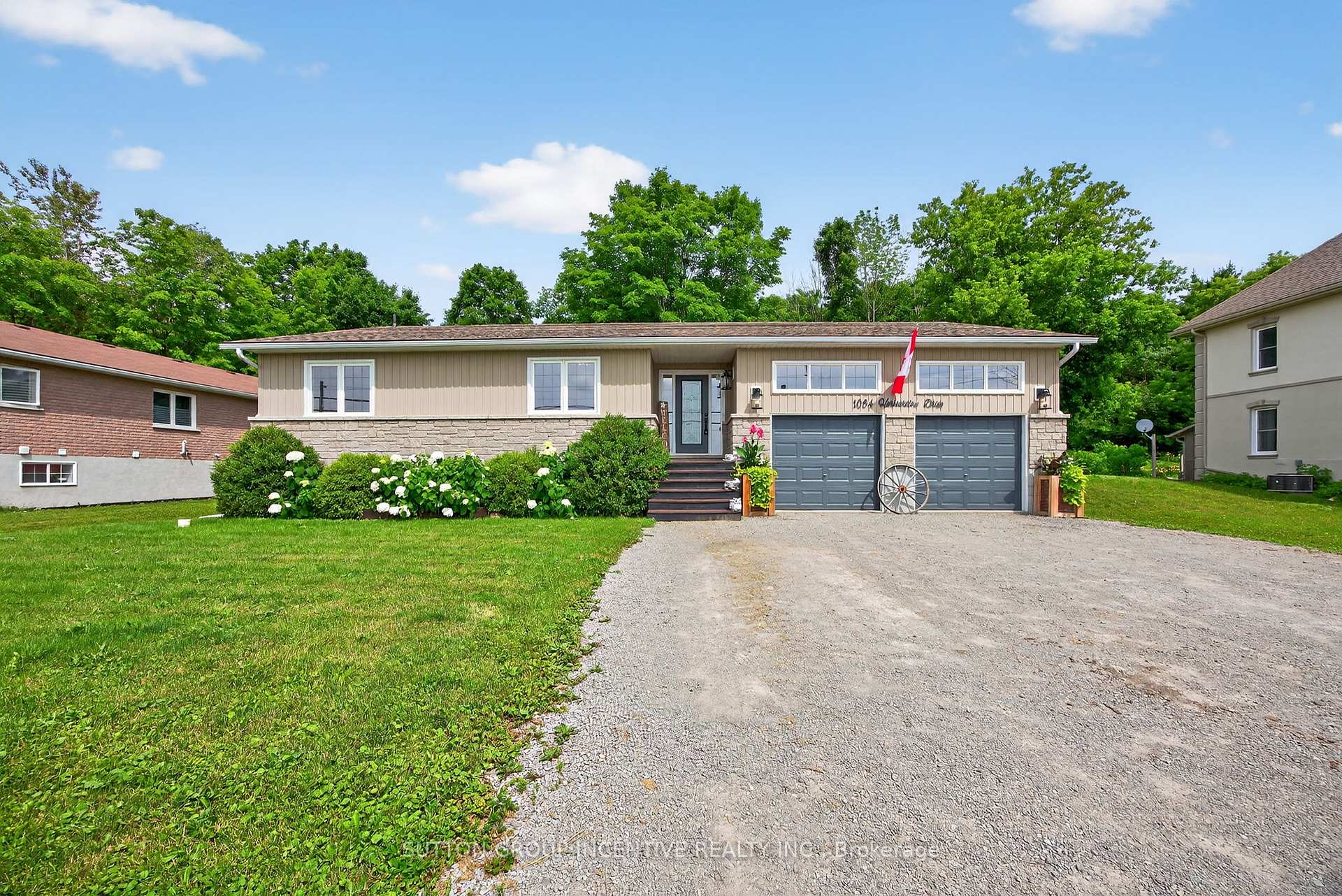 Photo 1 of 1084 Harbourview Drive, Midland — HOMEH