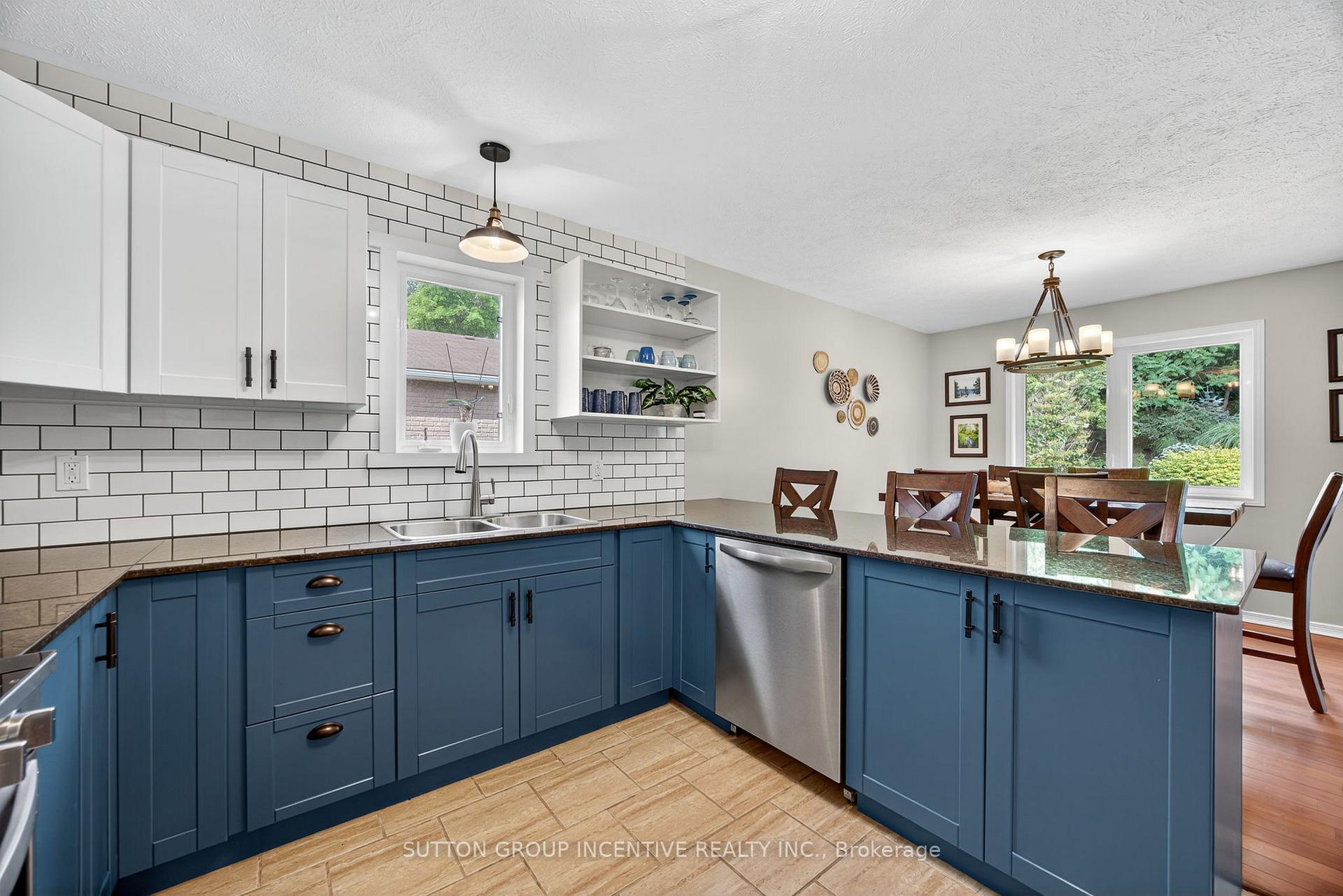 Photo 8 of 1084 Harbourview Drive, Midland — HOMEH