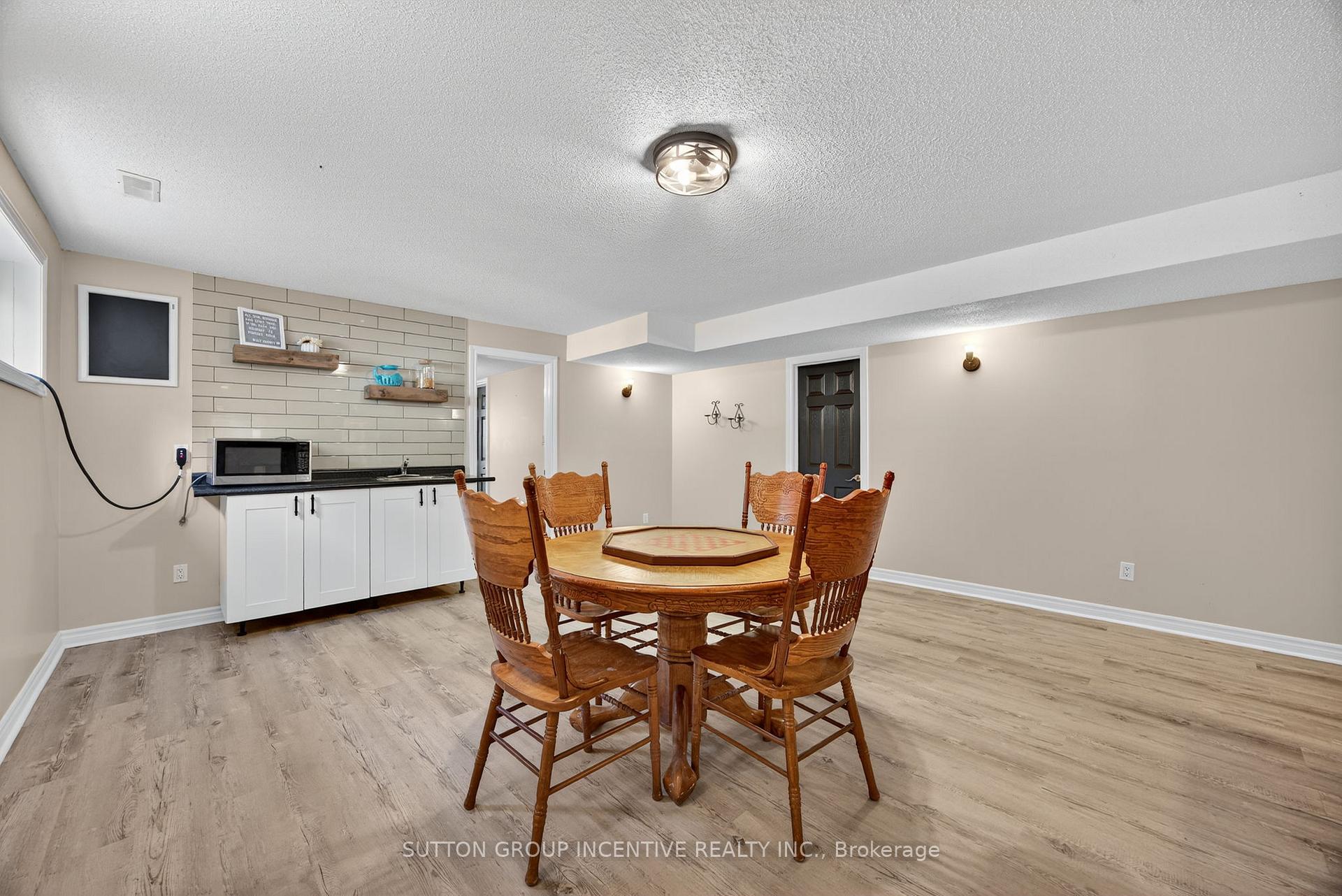 Photo 26 of 1084 Harbourview Drive, Midland — HOMEH