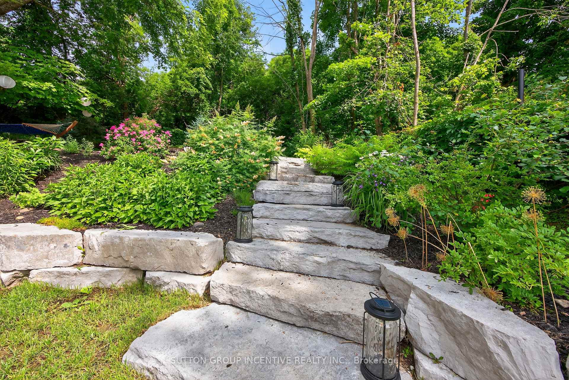 Photo 37 of 1084 Harbourview Drive, Midland — HOMEH