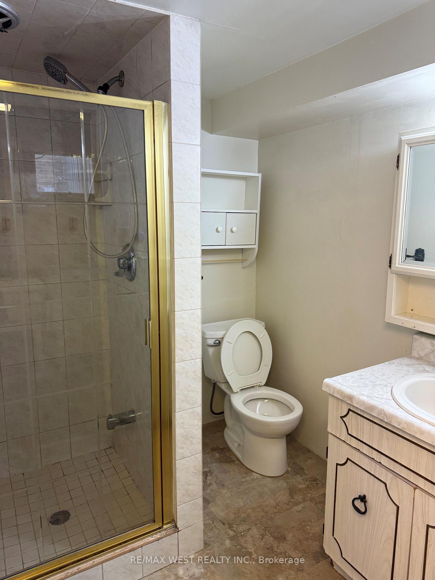 Photo 10 of 21 Woodward Avenue, Markham, Grandview — HOMEH