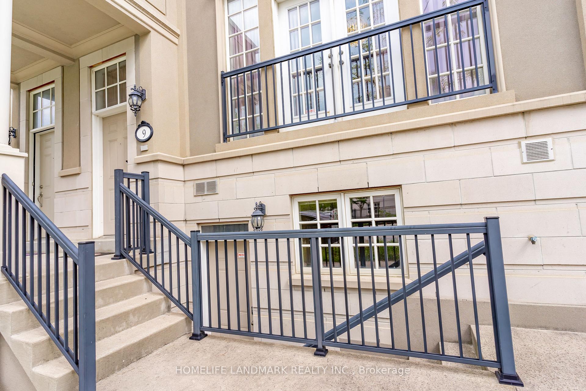 Photo 2 of 9 Mackenzie's Stand Avenue, Markham, Unionville — HOMEH