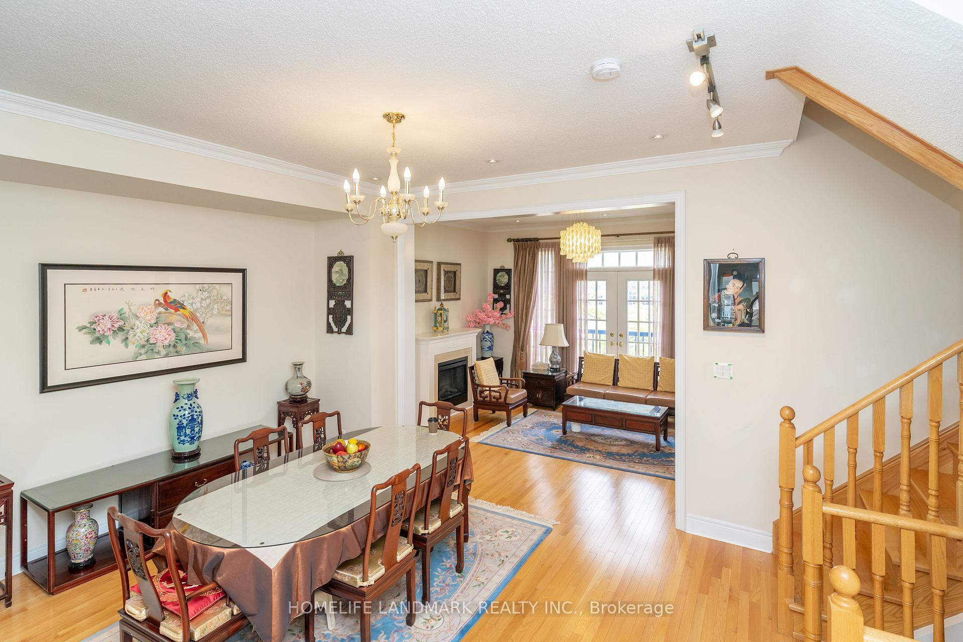 Photo 9 of 9 Mackenzie's Stand Avenue, Markham, Unionville — HOMEH