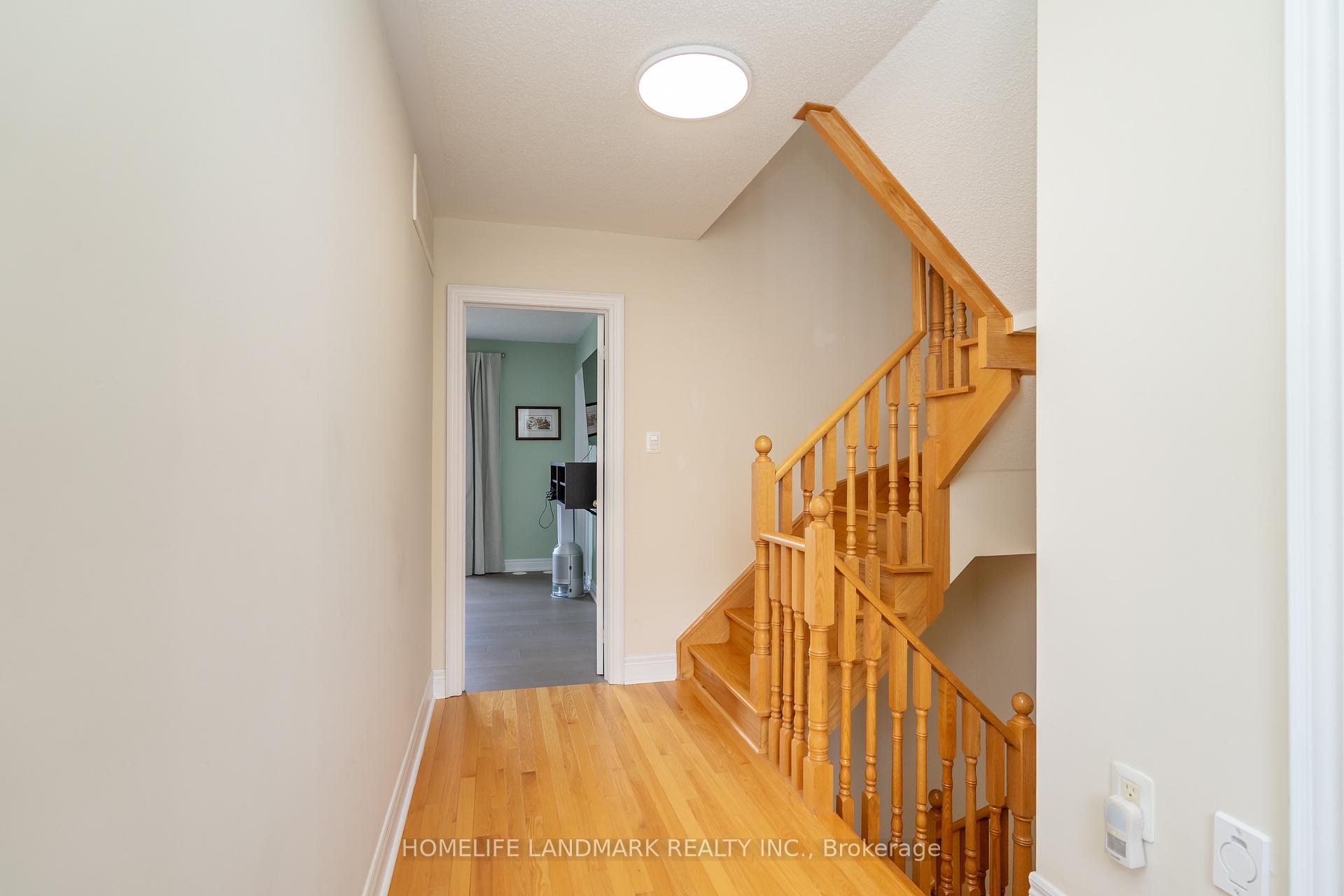Photo 25 of 9 Mackenzie's Stand Avenue, Markham, Unionville — HOMEH