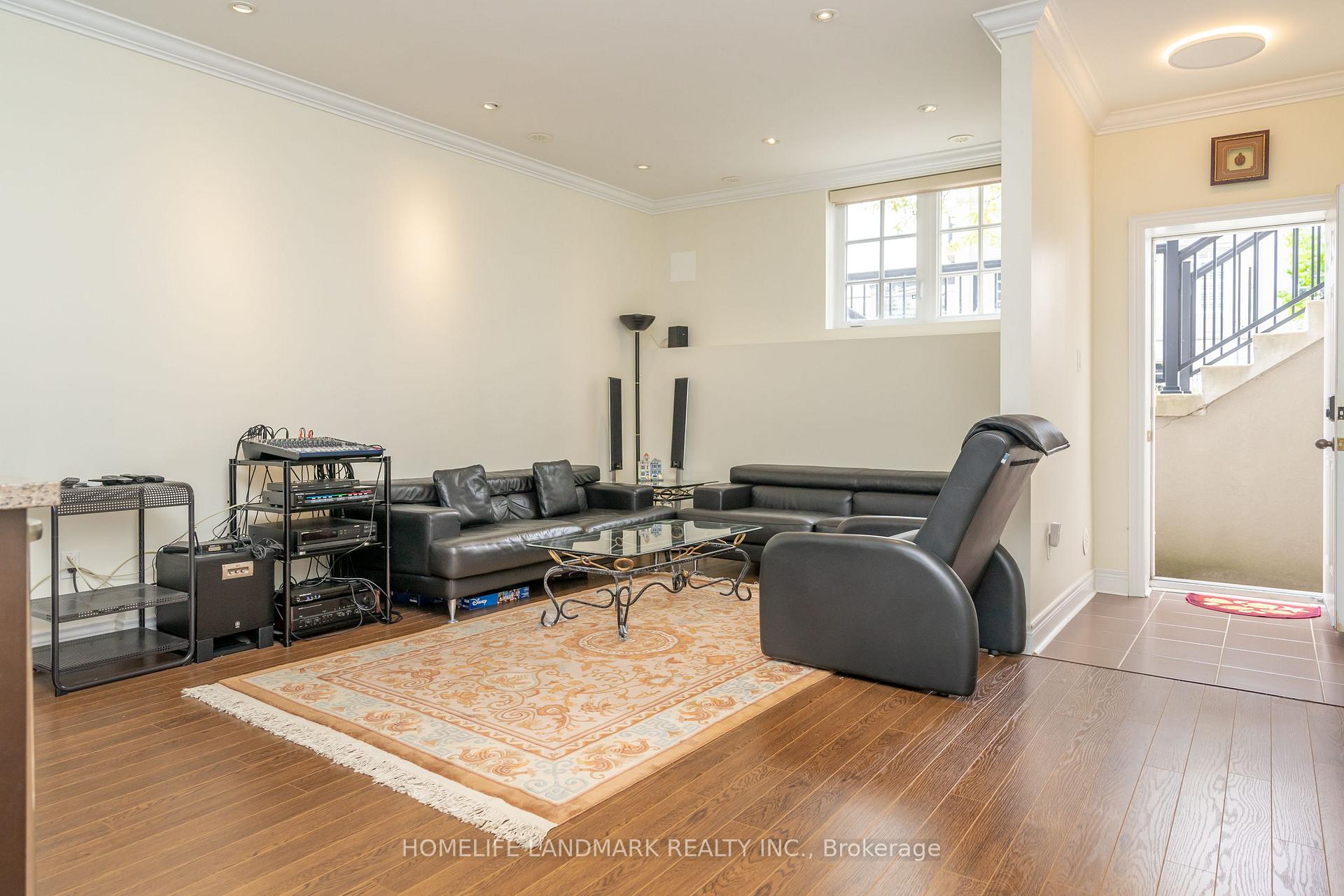 Photo 35 of 9 Mackenzie's Stand Avenue, Markham, Unionville — HOMEH