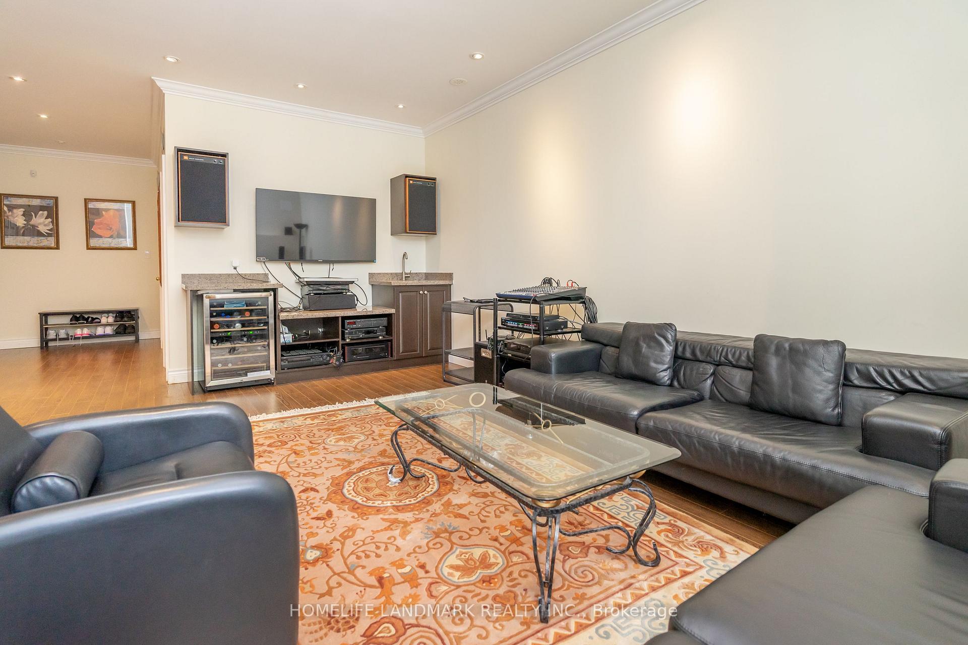 Photo 36 of 9 Mackenzie's Stand Avenue, Markham, Unionville — HOMEH