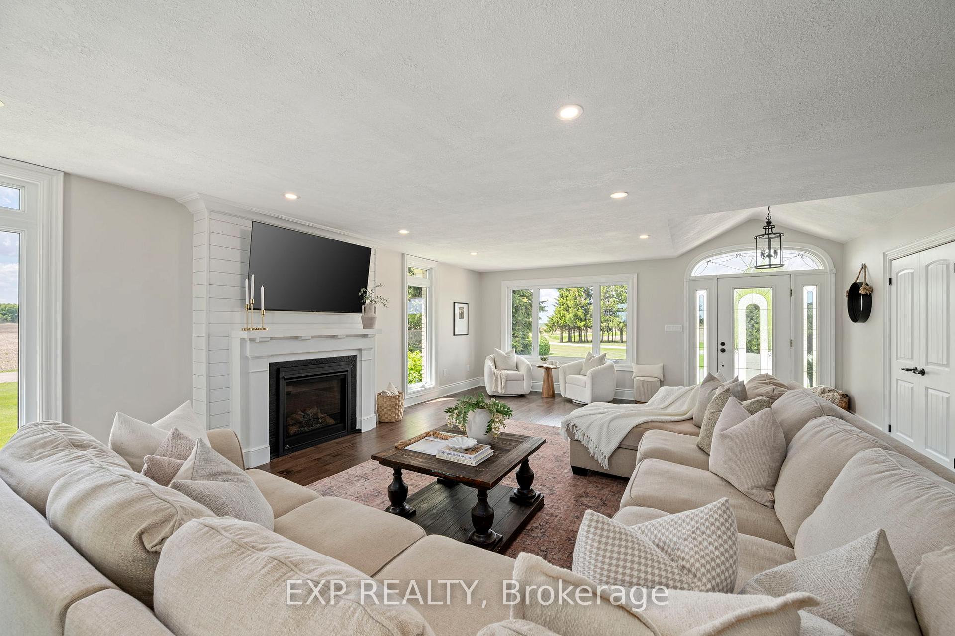 Photo 10 of 6474 Bells Road, Middlesex Centre, Rural Middlesex Centre — HOMEH