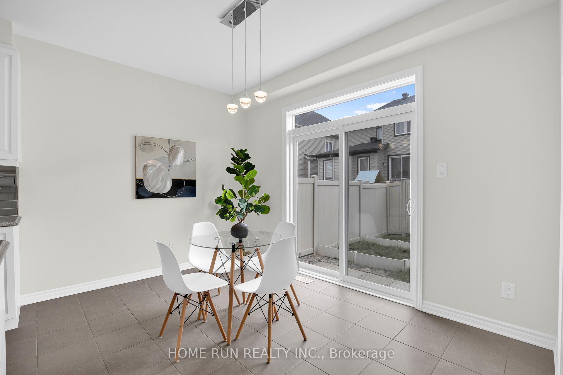 Photo 16 of 185 Flowing Creek Circle, Ottawa, Kanata - Emerald Meadows/Trailwest — HOMEH