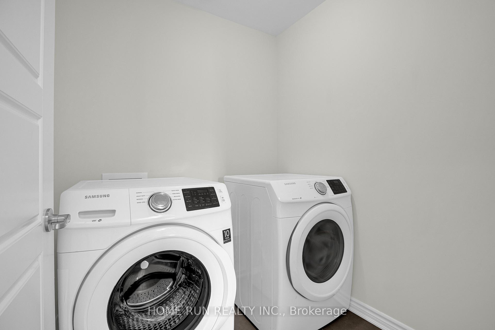 Photo 29 of 185 Flowing Creek Circle, Ottawa, Kanata - Emerald Meadows/Trailwest — HOMEH