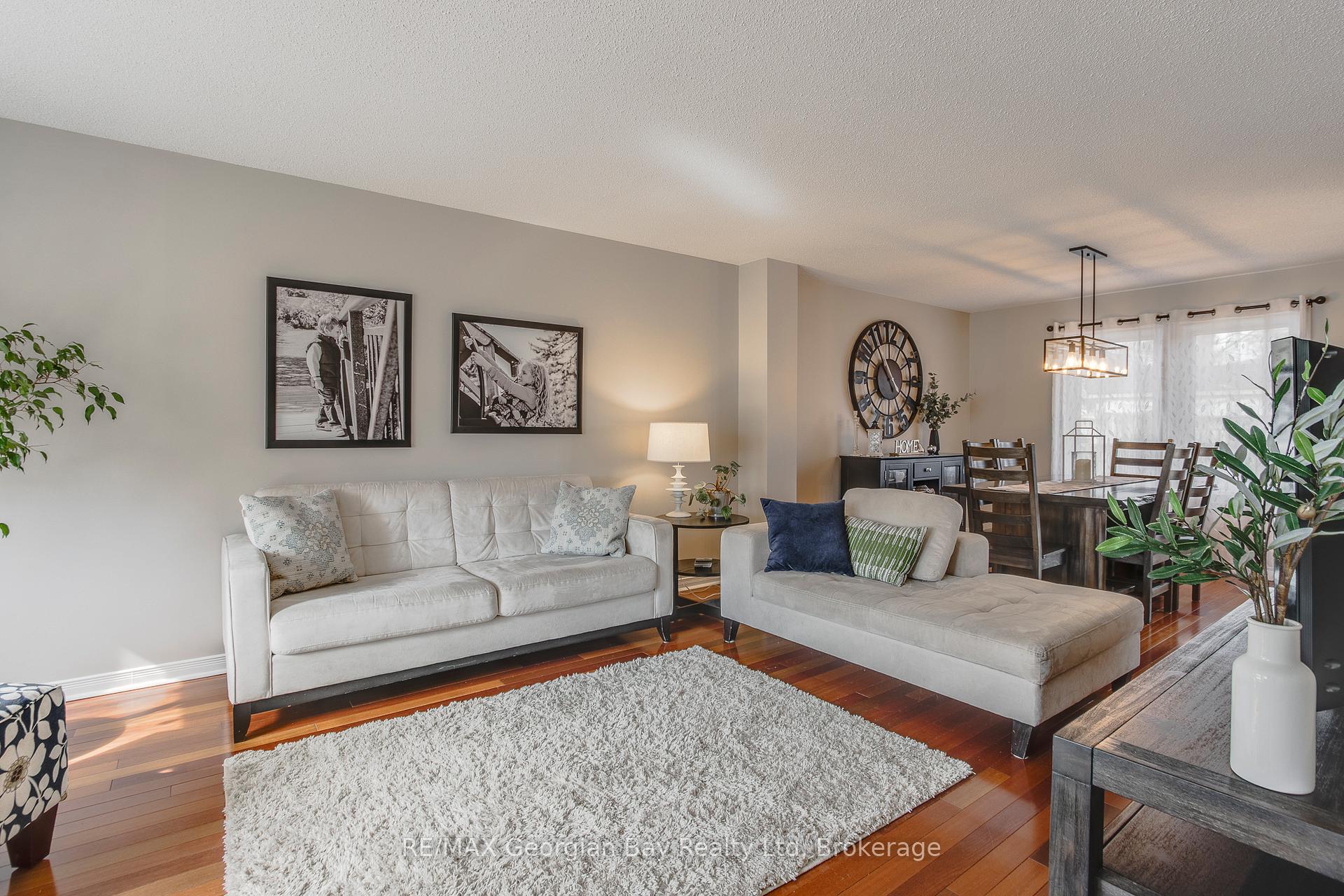 Photo 16 of 992 Dominion Avenue, Midland — HOMEH