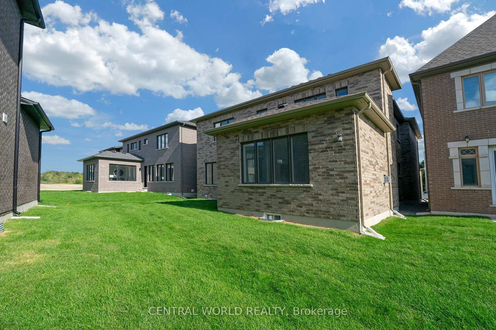 Photo 44 of 43 Godfrey Willis Drive, Markham, Angus Glen — HOMEH