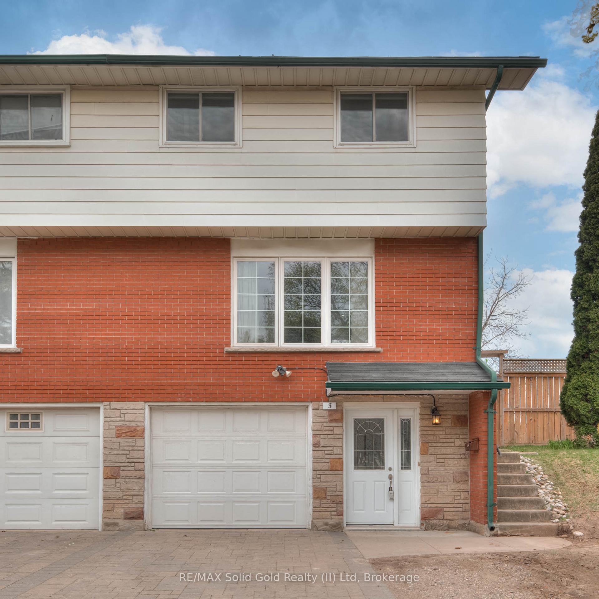 Photo 2 of 3 Shaftsbury Drive, Kitchener — HOMEH