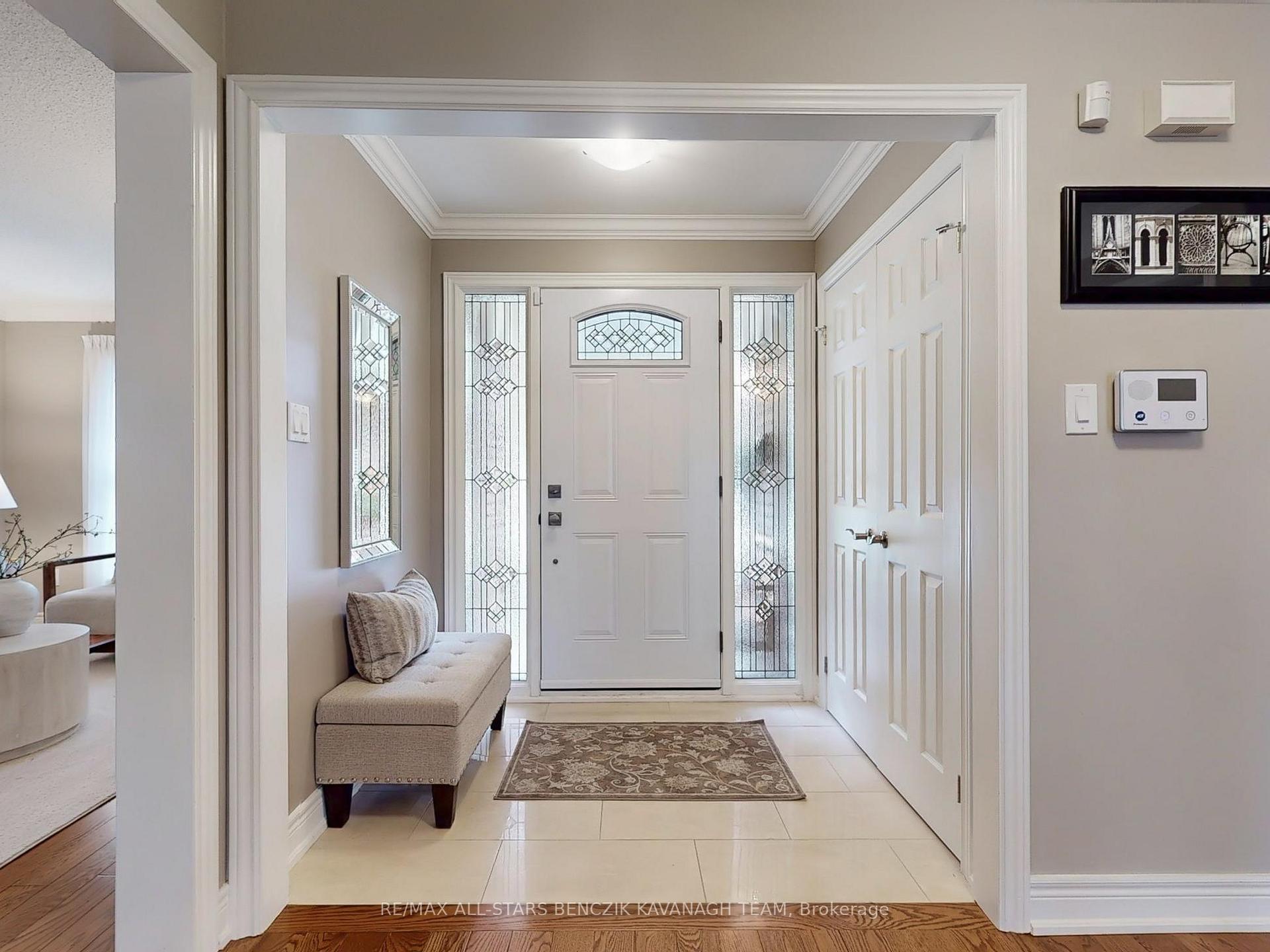 Photo 13 of 3 West Side Drive, Markham, Markville — HOMEH
