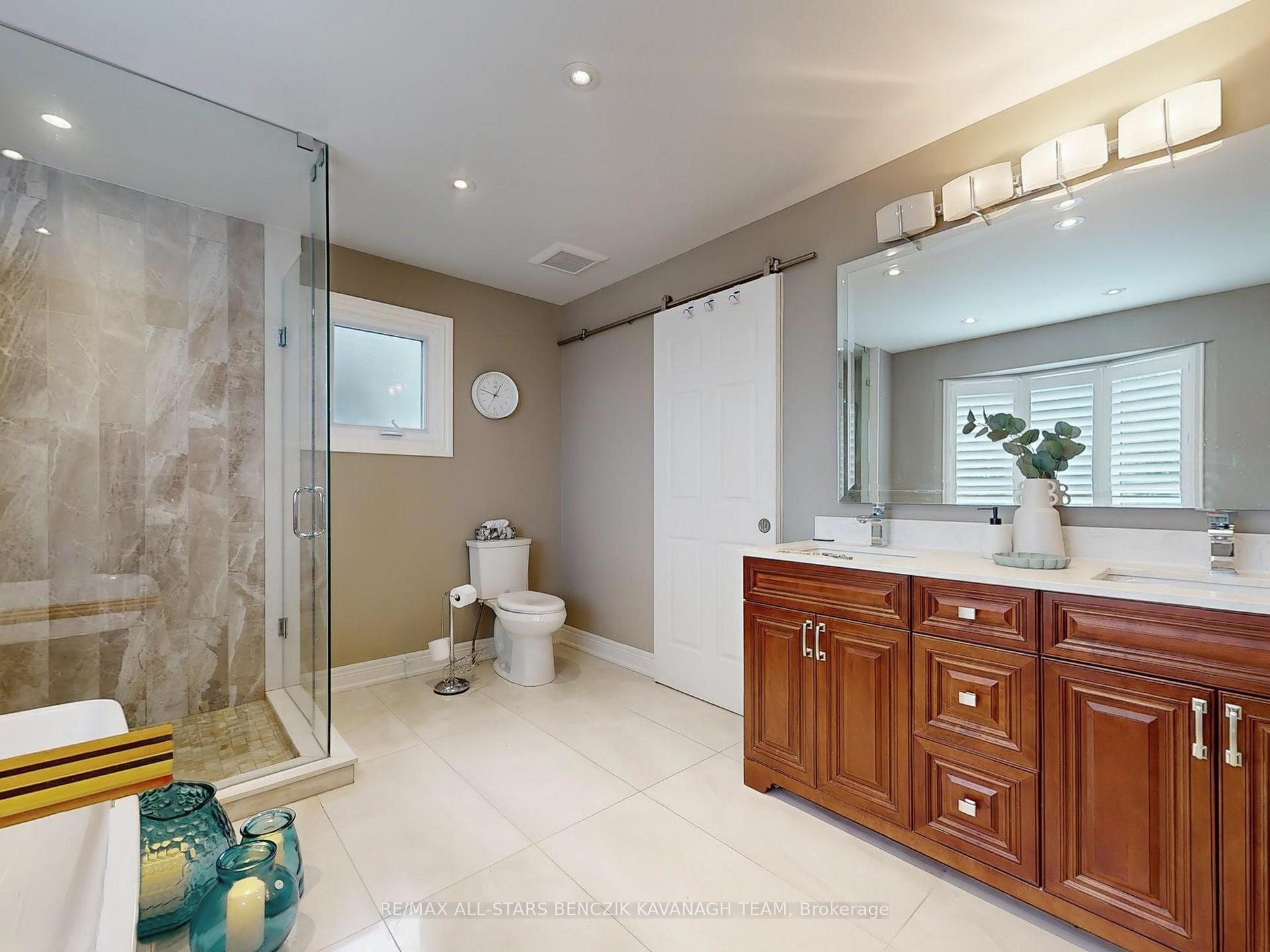Photo 16 of 3 West Side Drive, Markham, Markville — HOMEH