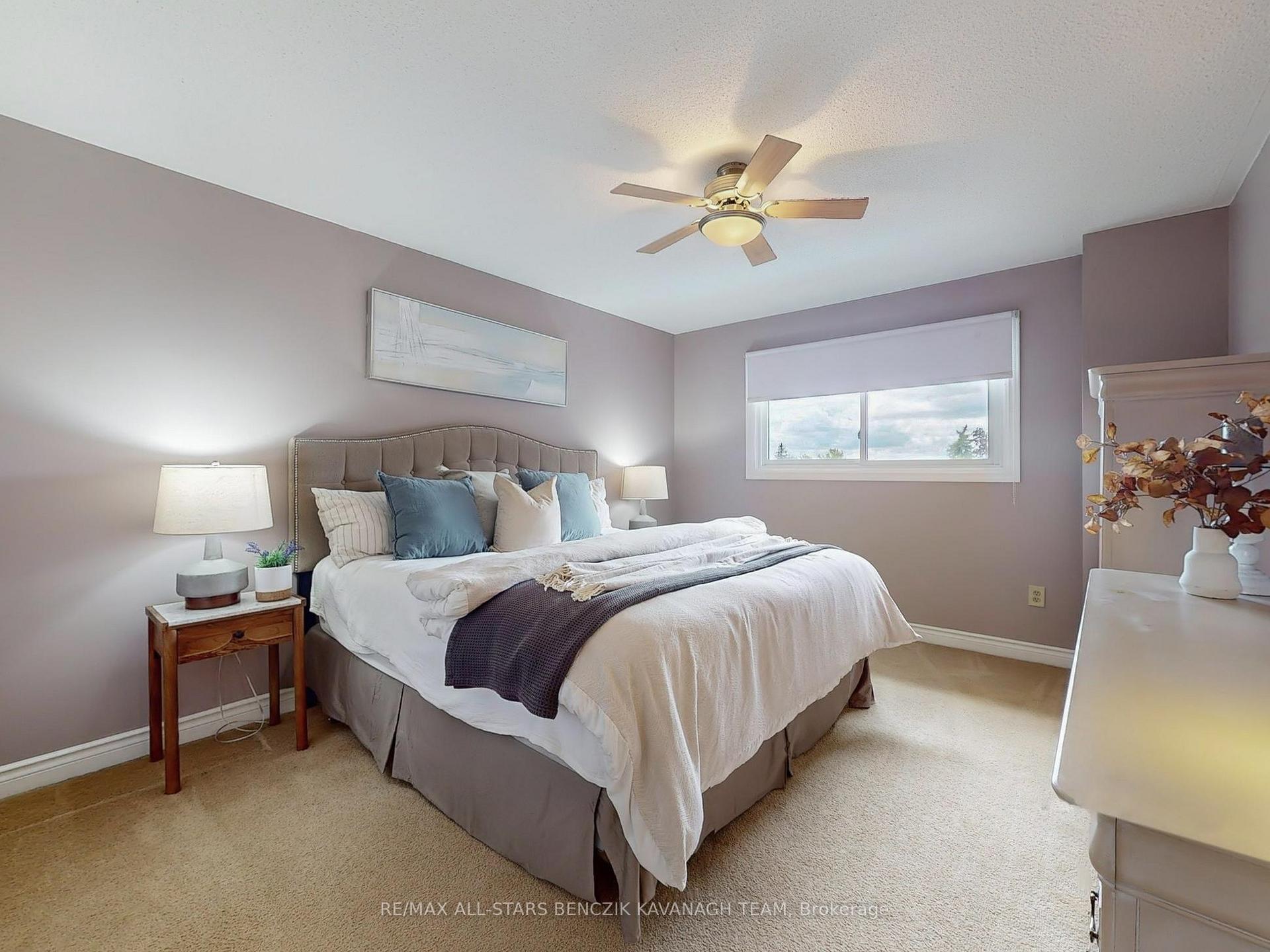 Photo 19 of 3 West Side Drive, Markham, Markville — HOMEH