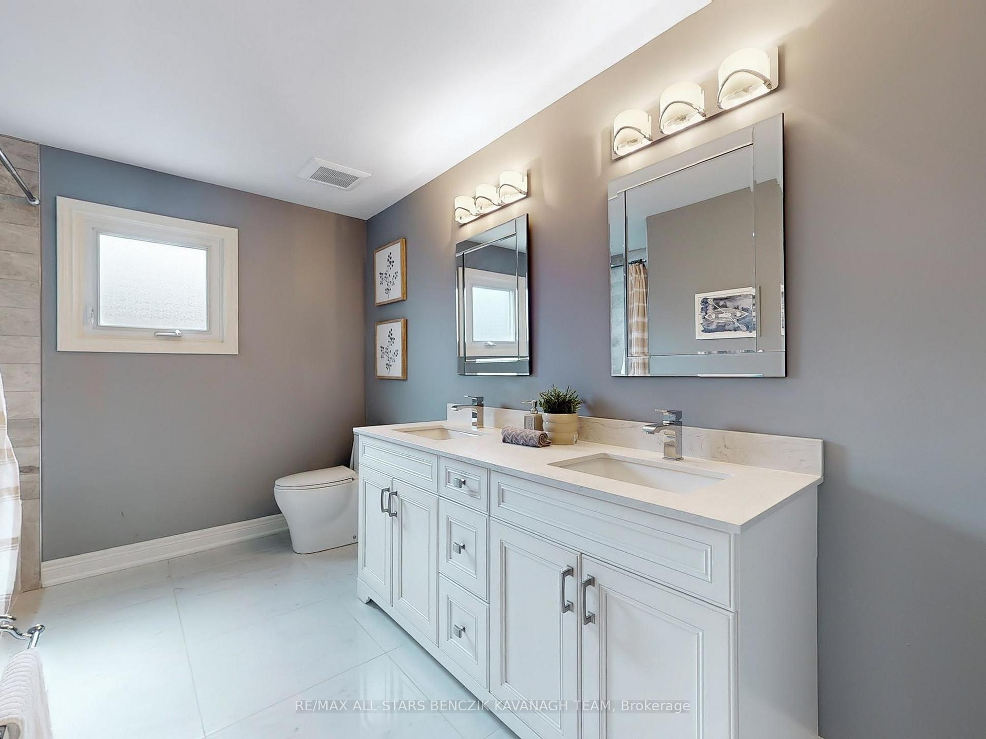 Photo 21 of 3 West Side Drive, Markham, Markville — HOMEH