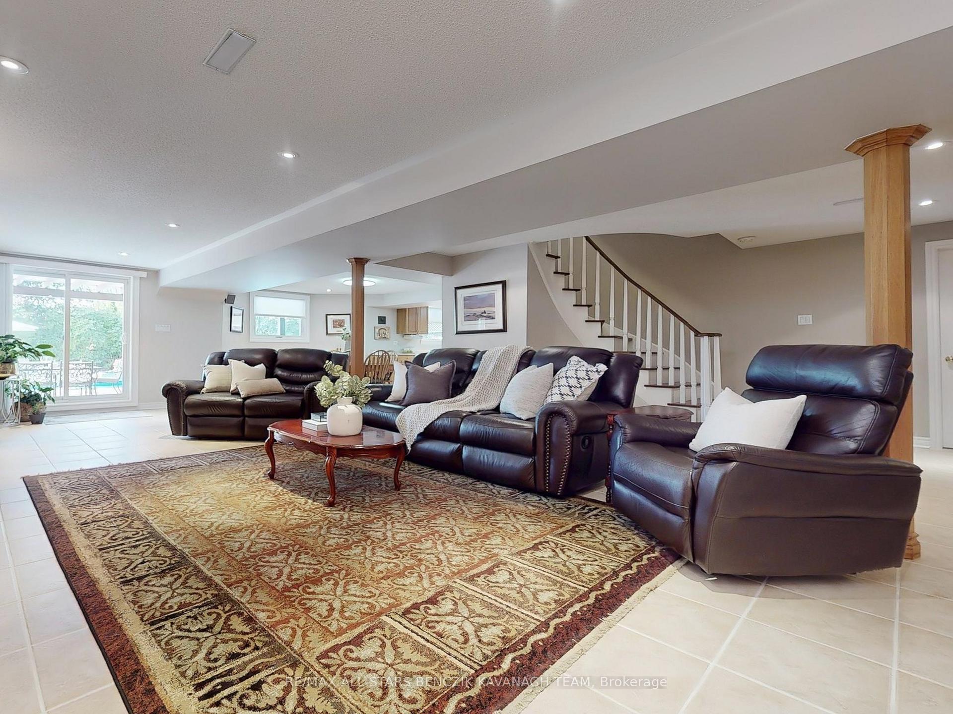 Photo 23 of 3 West Side Drive, Markham, Markville — HOMEH