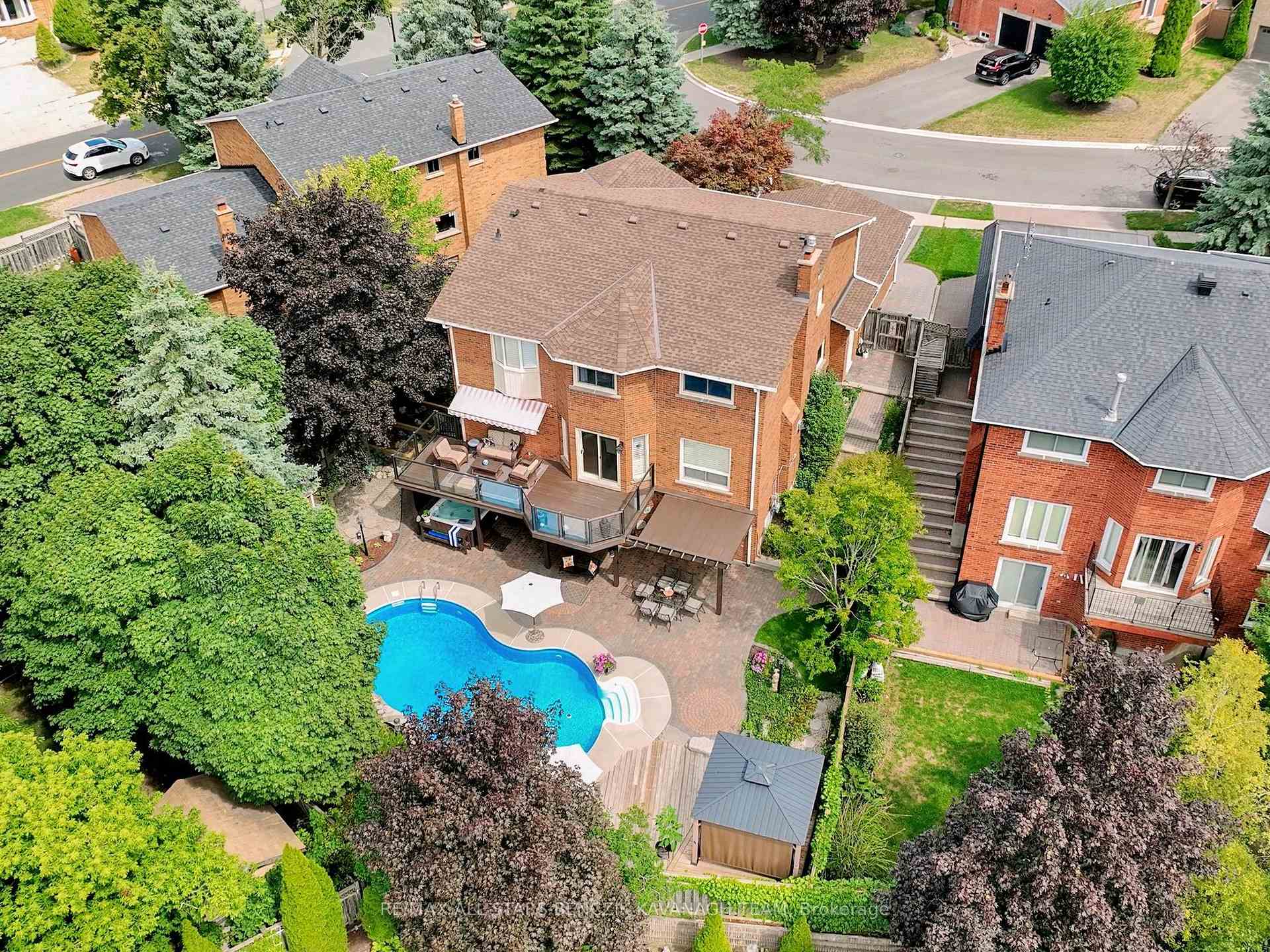 Photo 33 of 3 West Side Drive, Markham, Markville — HOMEH