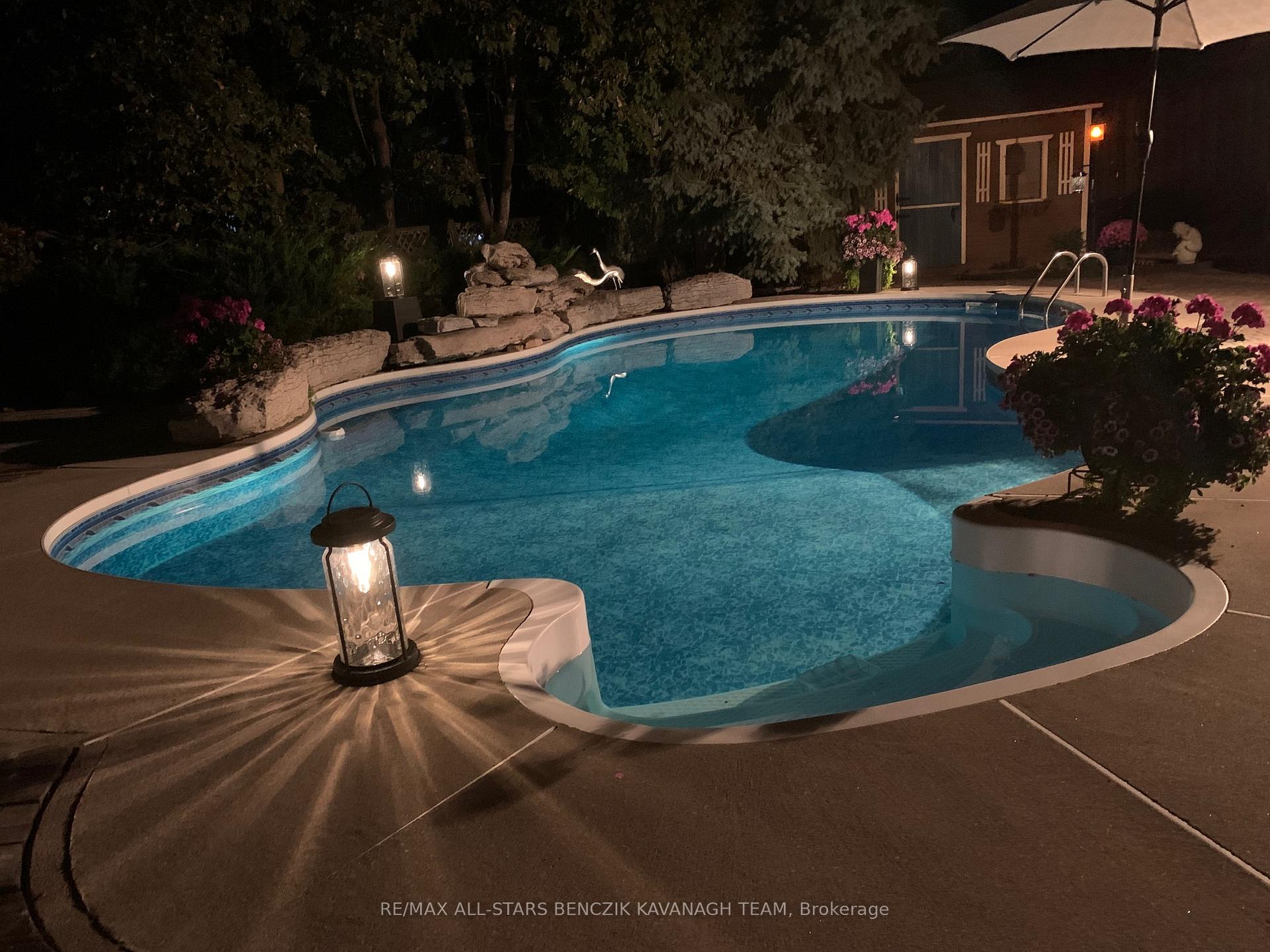 Photo 34 of 3 West Side Drive, Markham, Markville — HOMEH