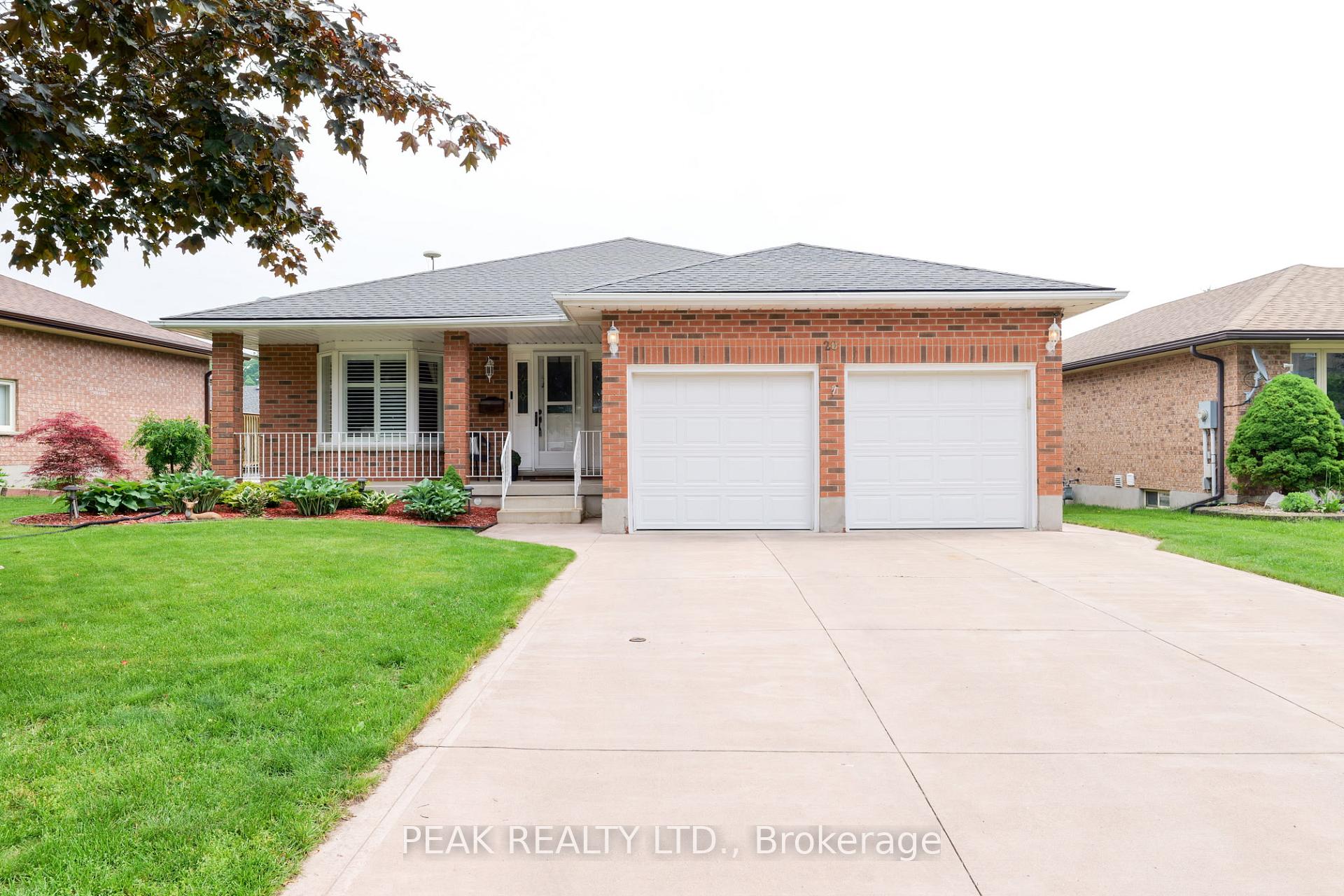 Photo 1 of 20 Tami Court, Kitchener — HOMEH