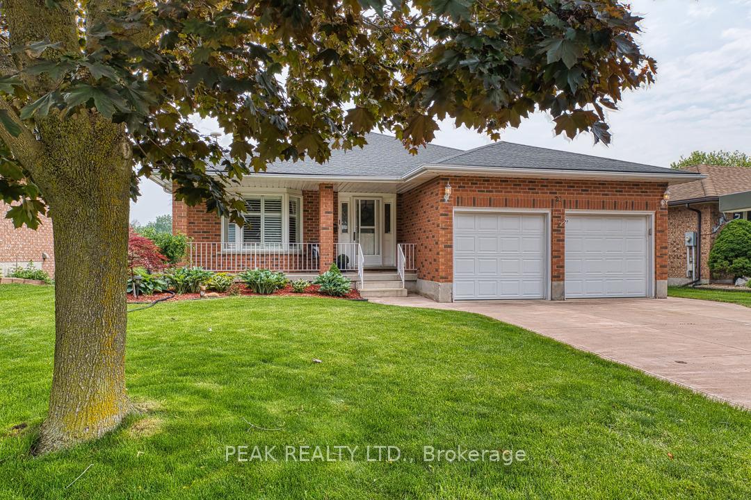 Photo 3 of 20 Tami Court, Kitchener — HOMEH