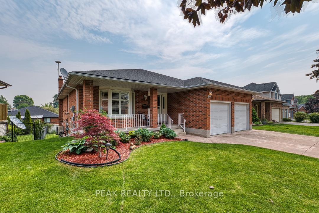 Photo 5 of 20 Tami Court, Kitchener — HOMEH