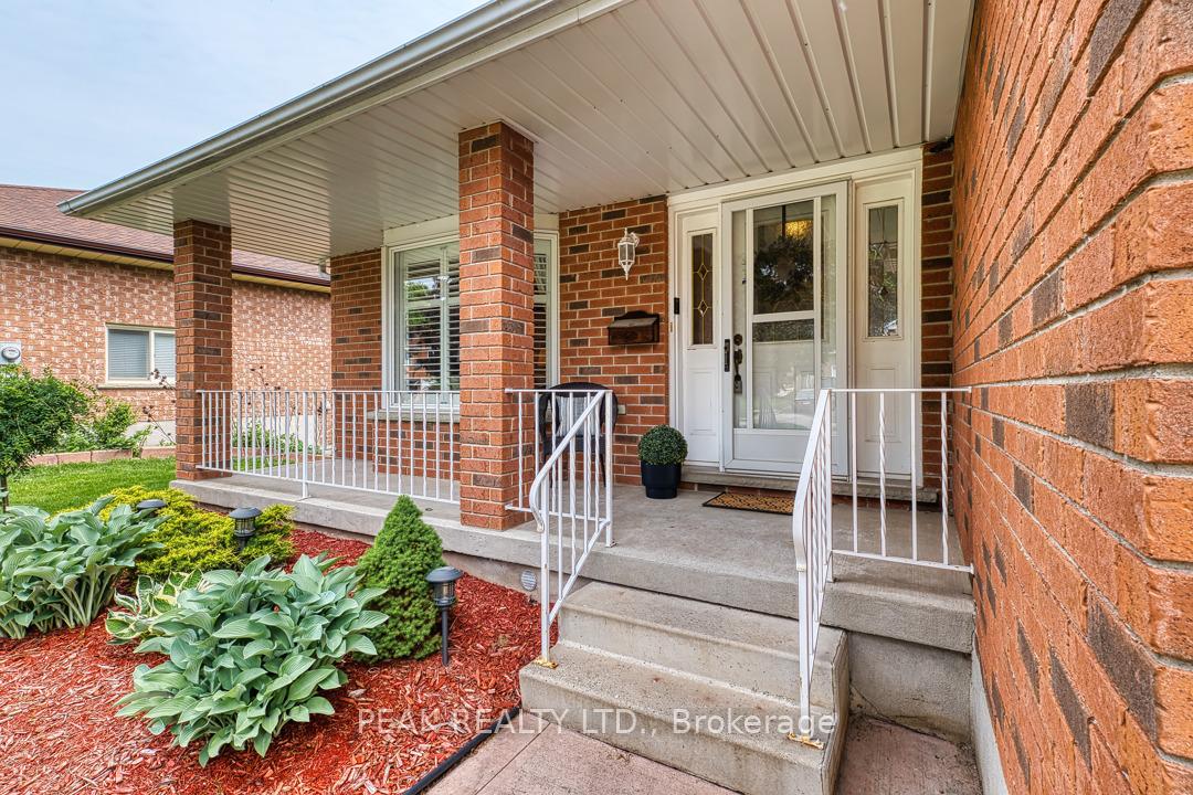Photo 6 of 20 Tami Court, Kitchener — HOMEH
