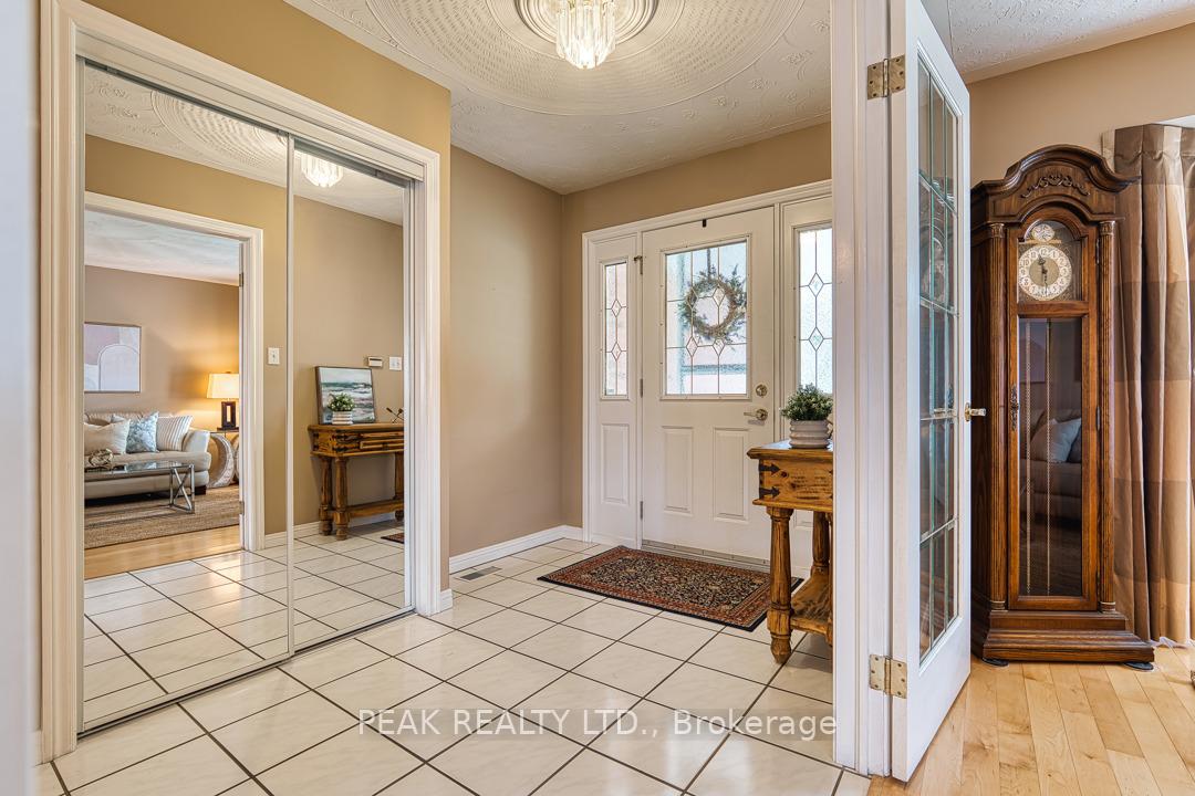 Photo 7 of 20 Tami Court, Kitchener — HOMEH