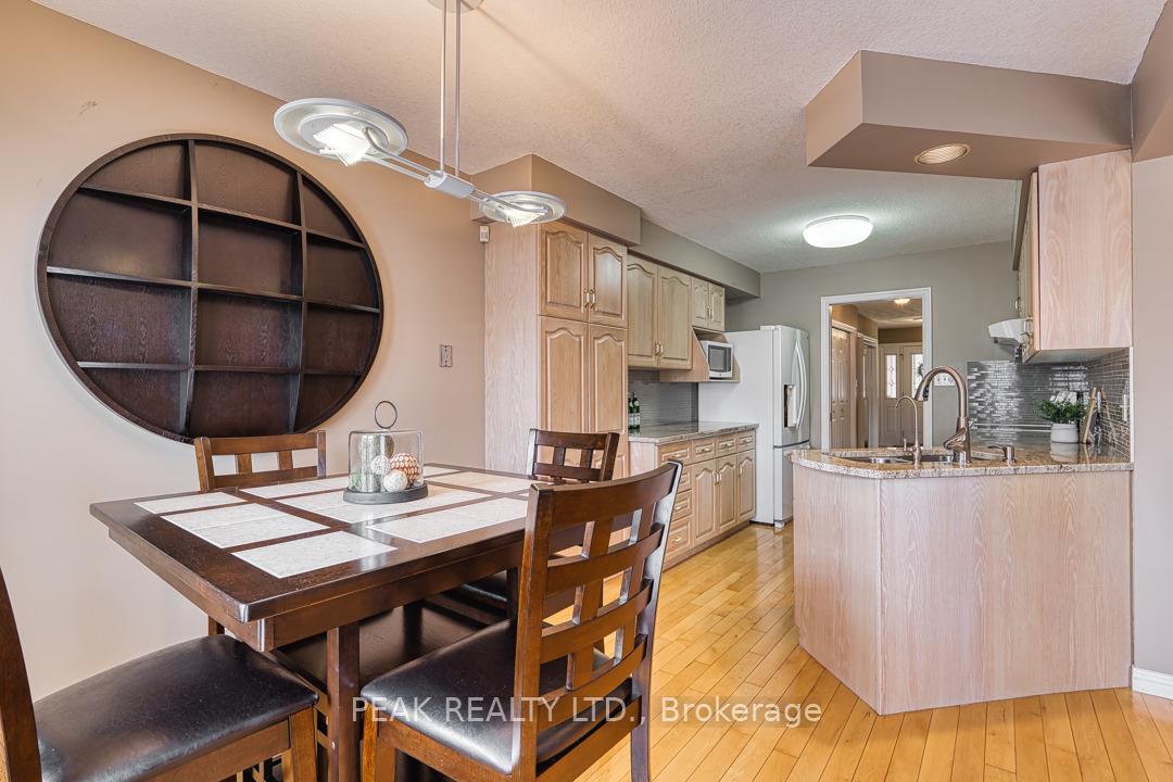 Photo 17 of 20 Tami Court, Kitchener — HOMEH