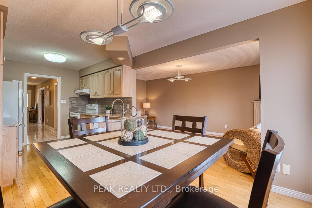 Photo 18 of 20 Tami Court, Kitchener — HOMEH