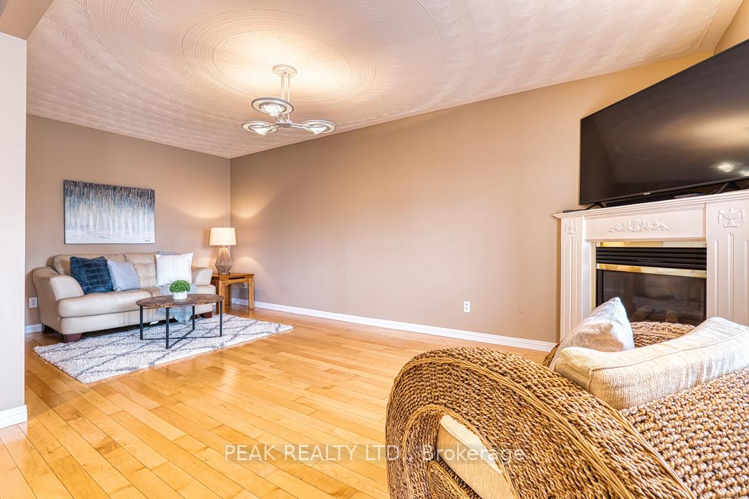 Photo 19 of 20 Tami Court, Kitchener — HOMEH