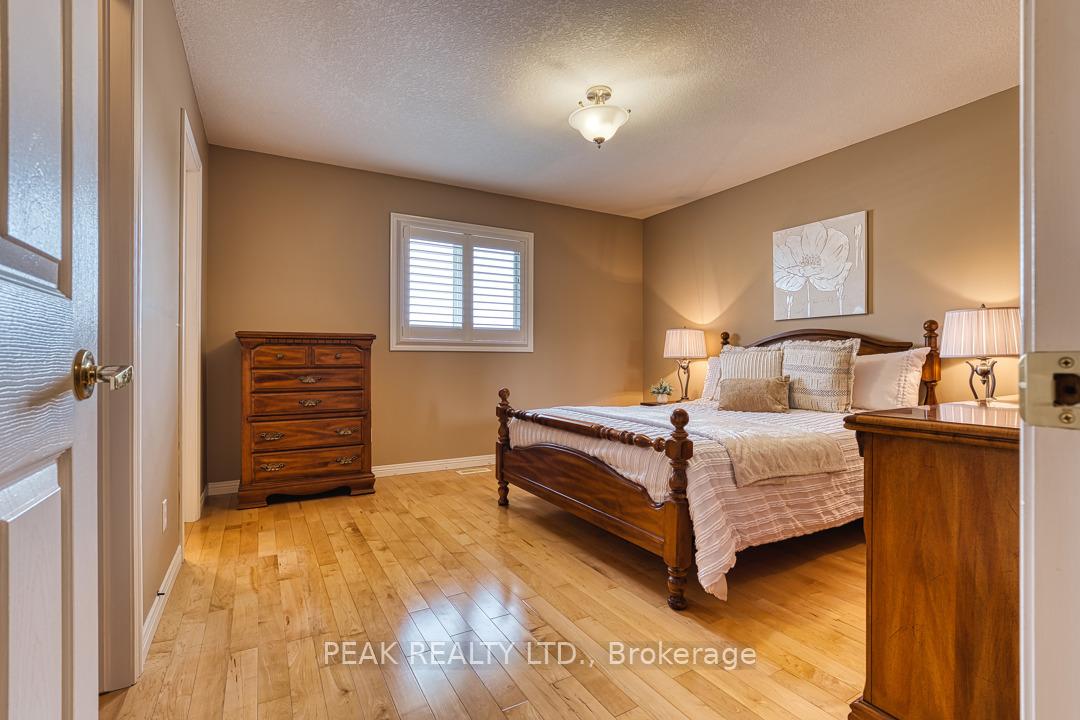 Photo 25 of 20 Tami Court, Kitchener — HOMEH