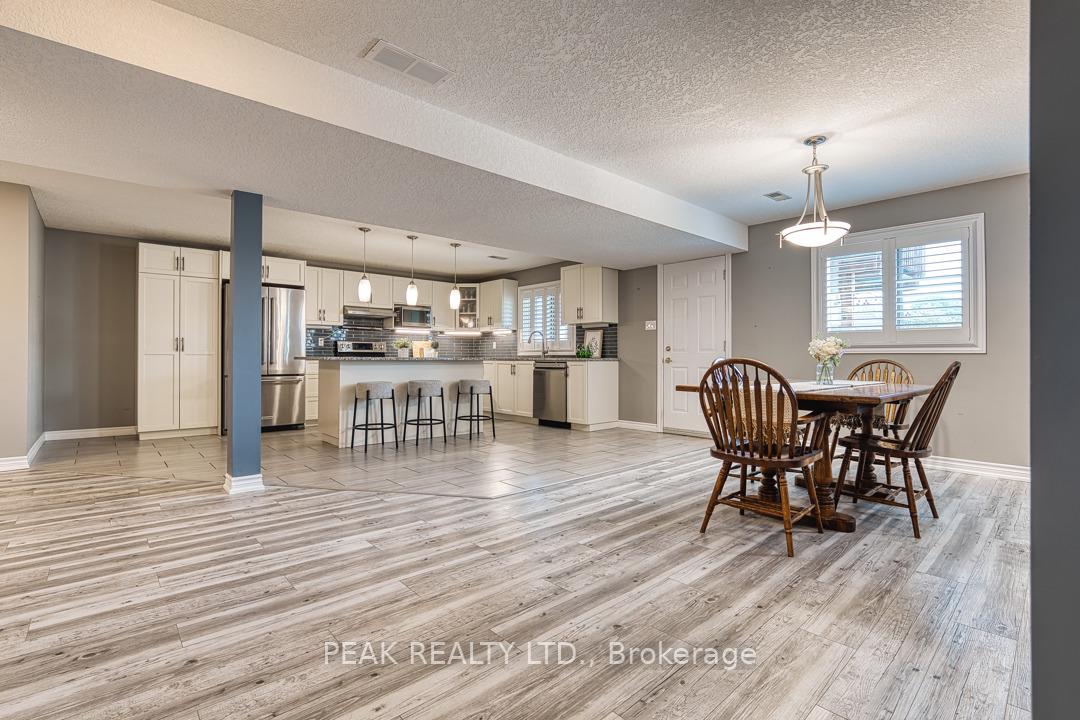 Photo 31 of 20 Tami Court, Kitchener — HOMEH