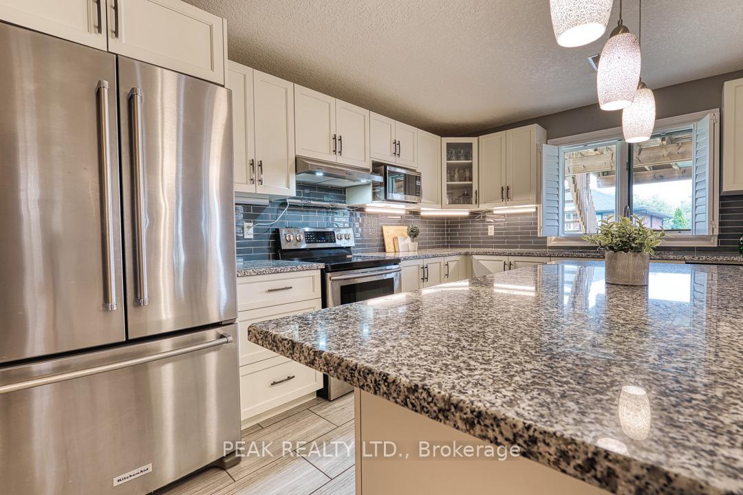 Photo 39 of 20 Tami Court, Kitchener — HOMEH