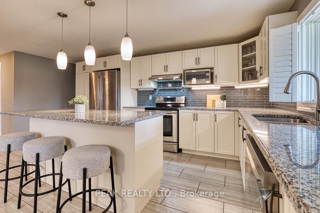Photo 41 of 20 Tami Court, Kitchener — HOMEH