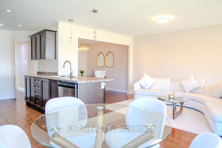 Photo 8 of 10 Penrith Street, Ottawa, Kanata - Morgan's Grant/South March — HOMEH