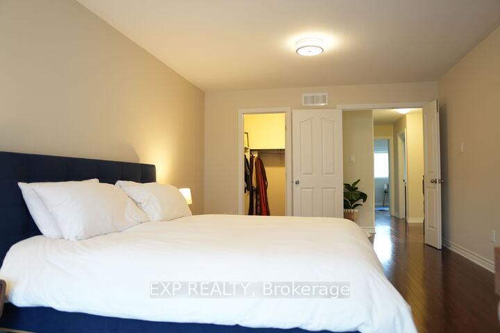 Photo 15 of 10 Penrith Street, Ottawa, Kanata - Morgan's Grant/South March — HOMEH