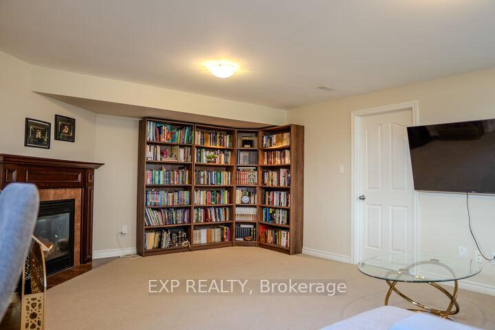 Photo 24 of 10 Penrith Street, Ottawa, Kanata - Morgan's Grant/South March — HOMEH
