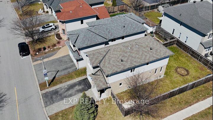 Photo 27 of 10 Penrith Street, Ottawa, Kanata - Morgan's Grant/South March — HOMEH