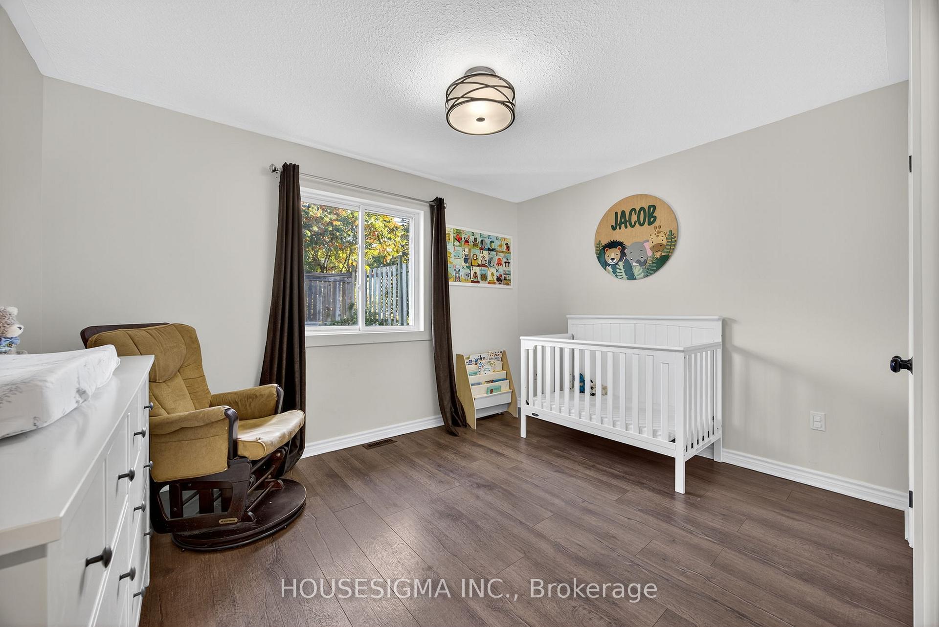 Photo 14 of 421 Irwin Street, Midland — HOMEH