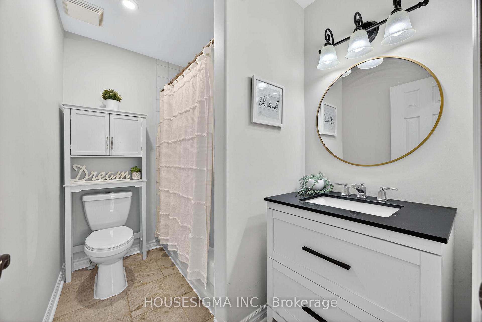Photo 17 of 421 Irwin Street, Midland — HOMEH