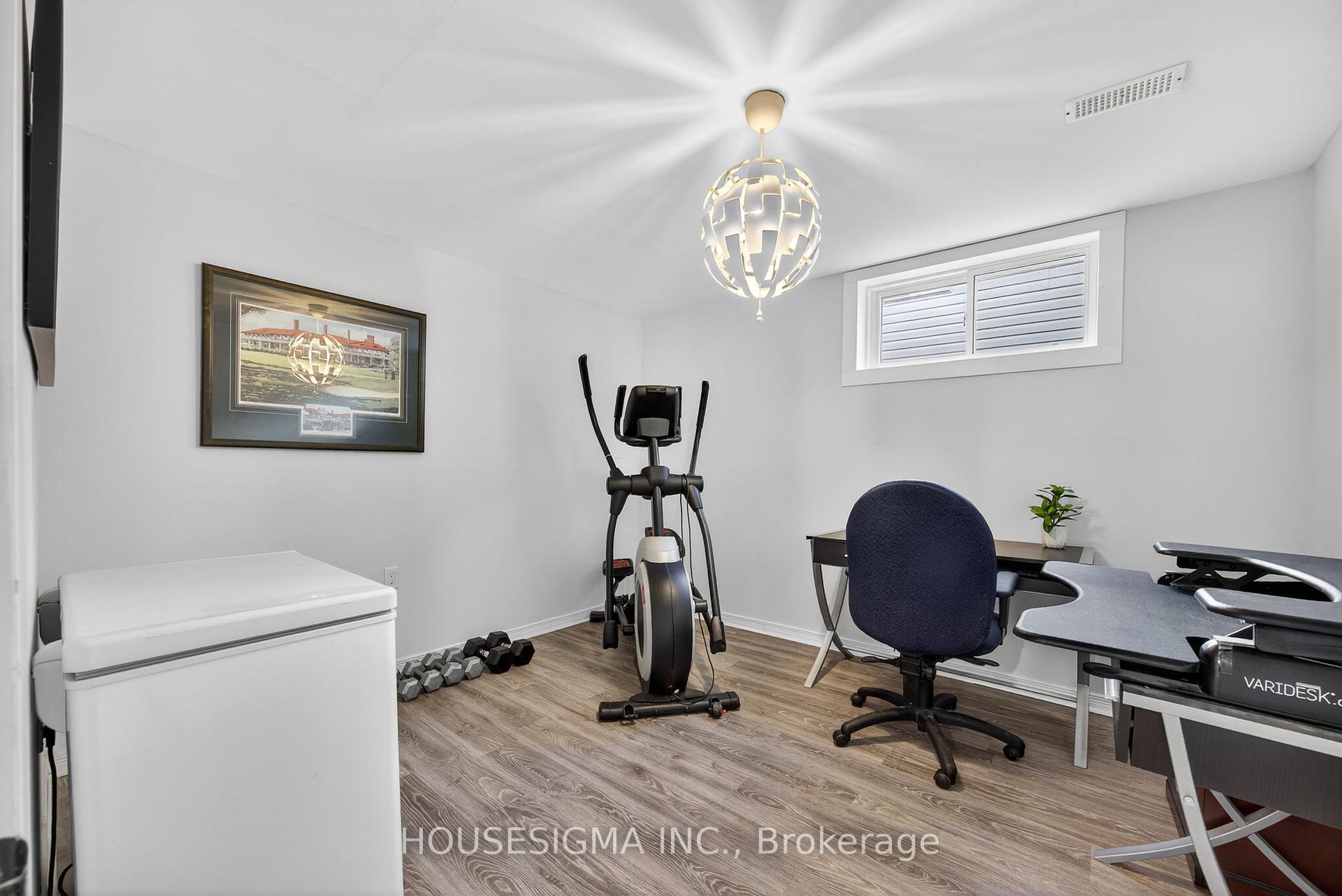 Photo 22 of 421 Irwin Street, Midland — HOMEH