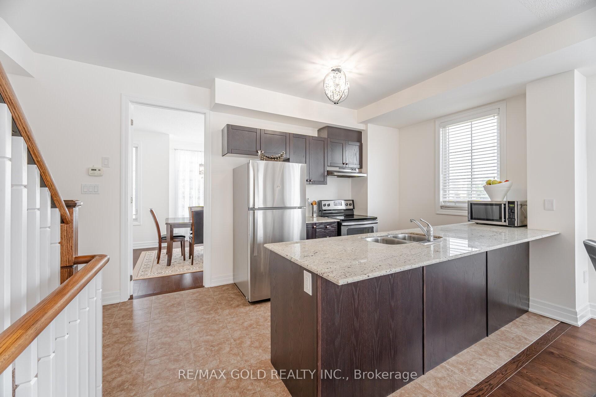 Photo 7 of 36 Karl Williams Lane, Markham, Rouge Fairways — HOMEH