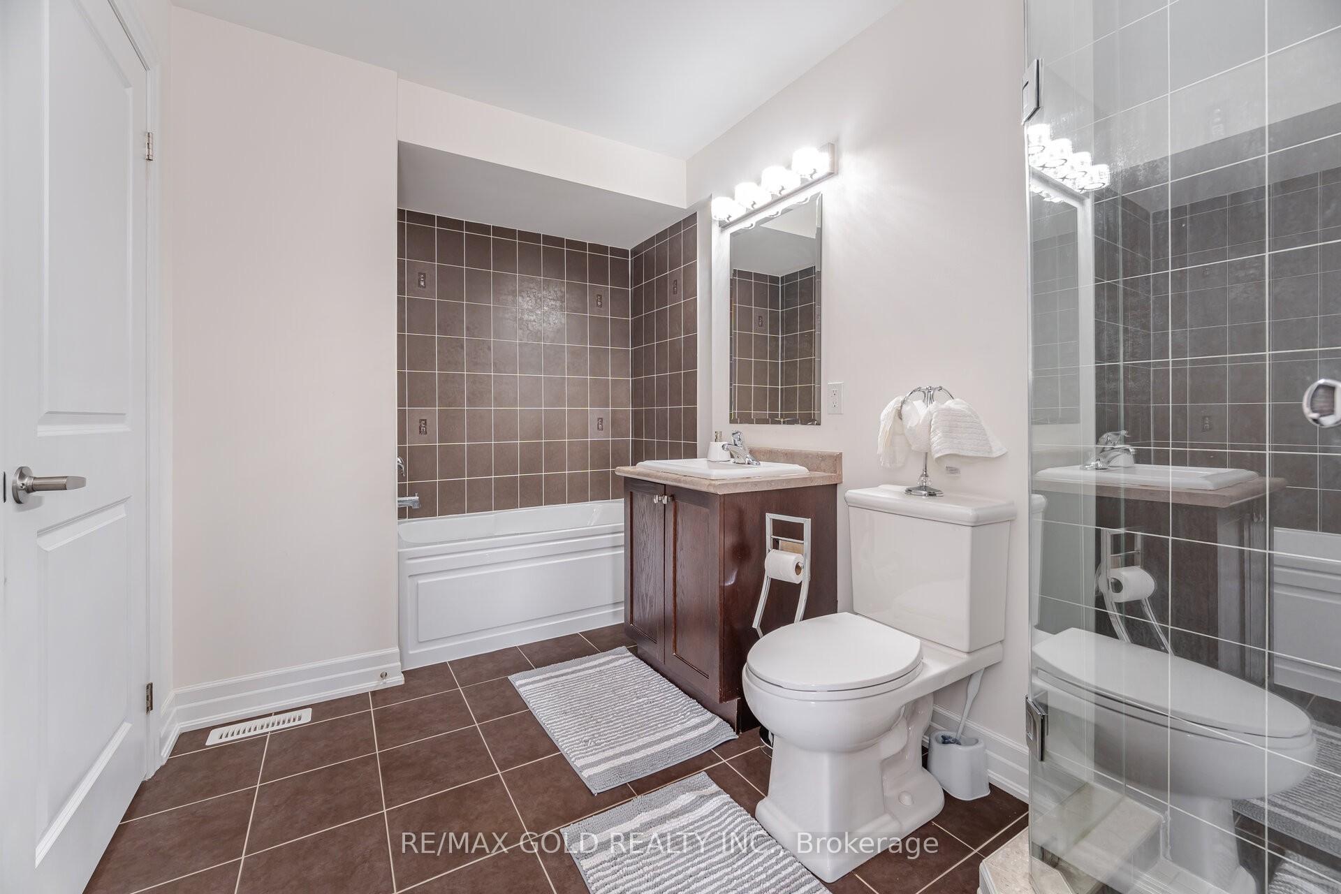 Photo 13 of 36 Karl Williams Lane, Markham, Rouge Fairways — HOMEH