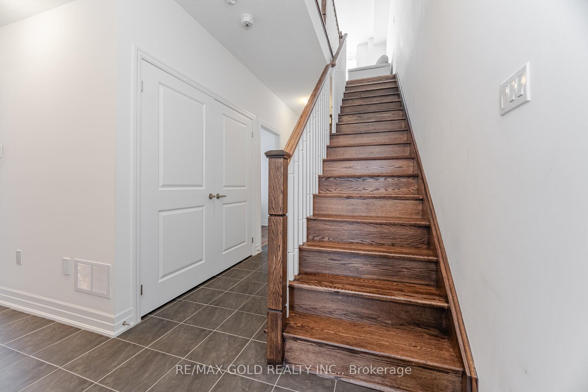 Photo 14 of 36 Karl Williams Lane, Markham, Rouge Fairways — HOMEH
