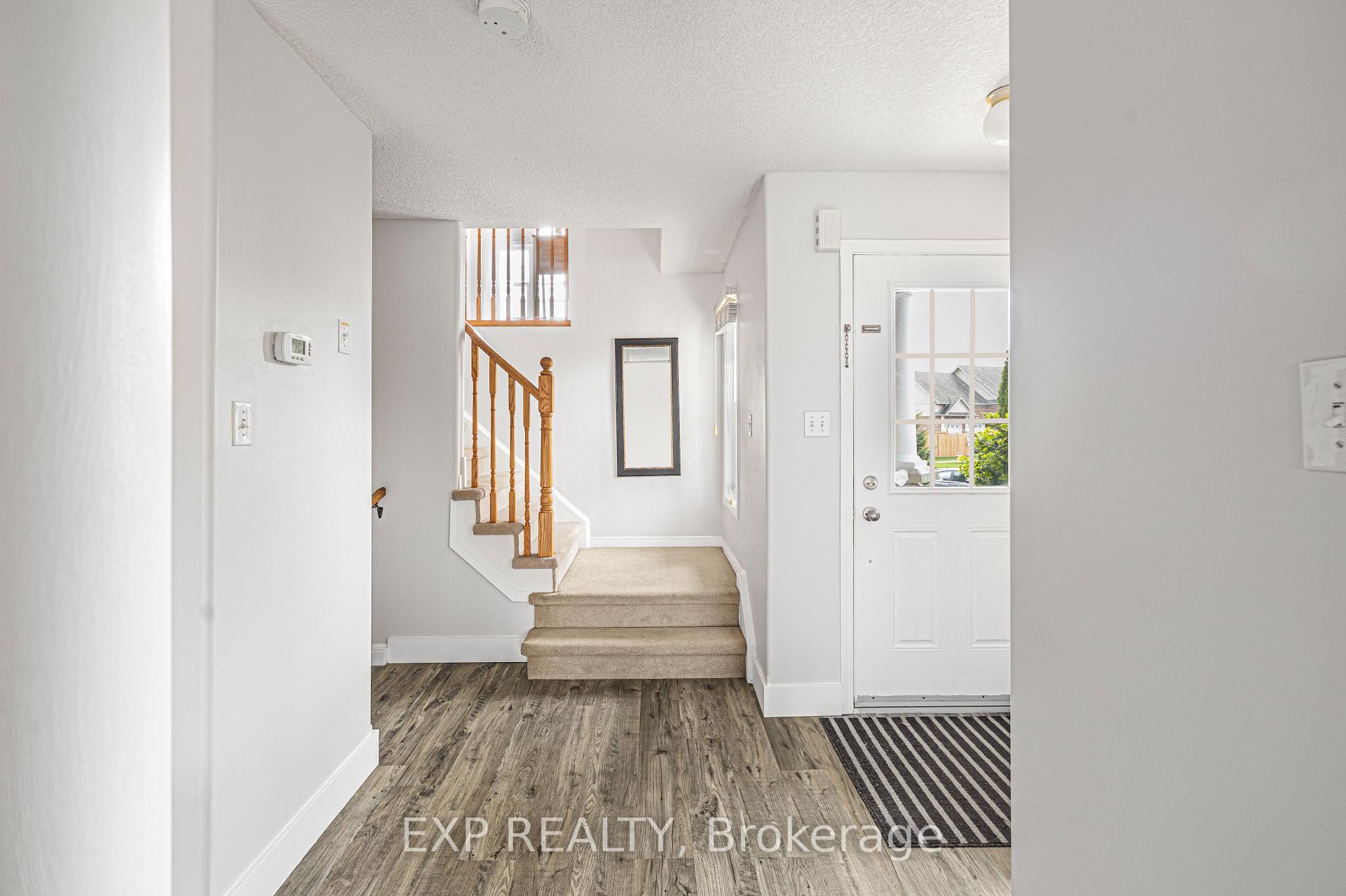 Photo 5 of 181 Sophia Crescent, Kitchener — HOMEH