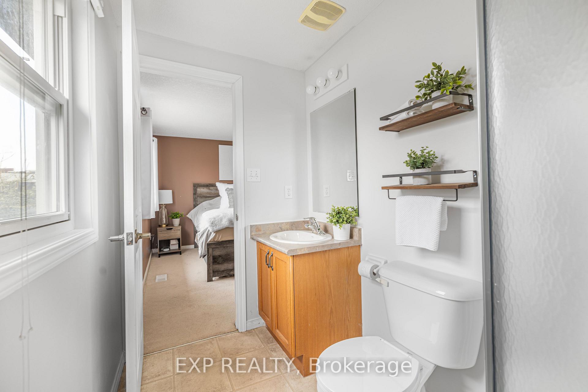 Photo 18 of 181 Sophia Crescent, Kitchener — HOMEH