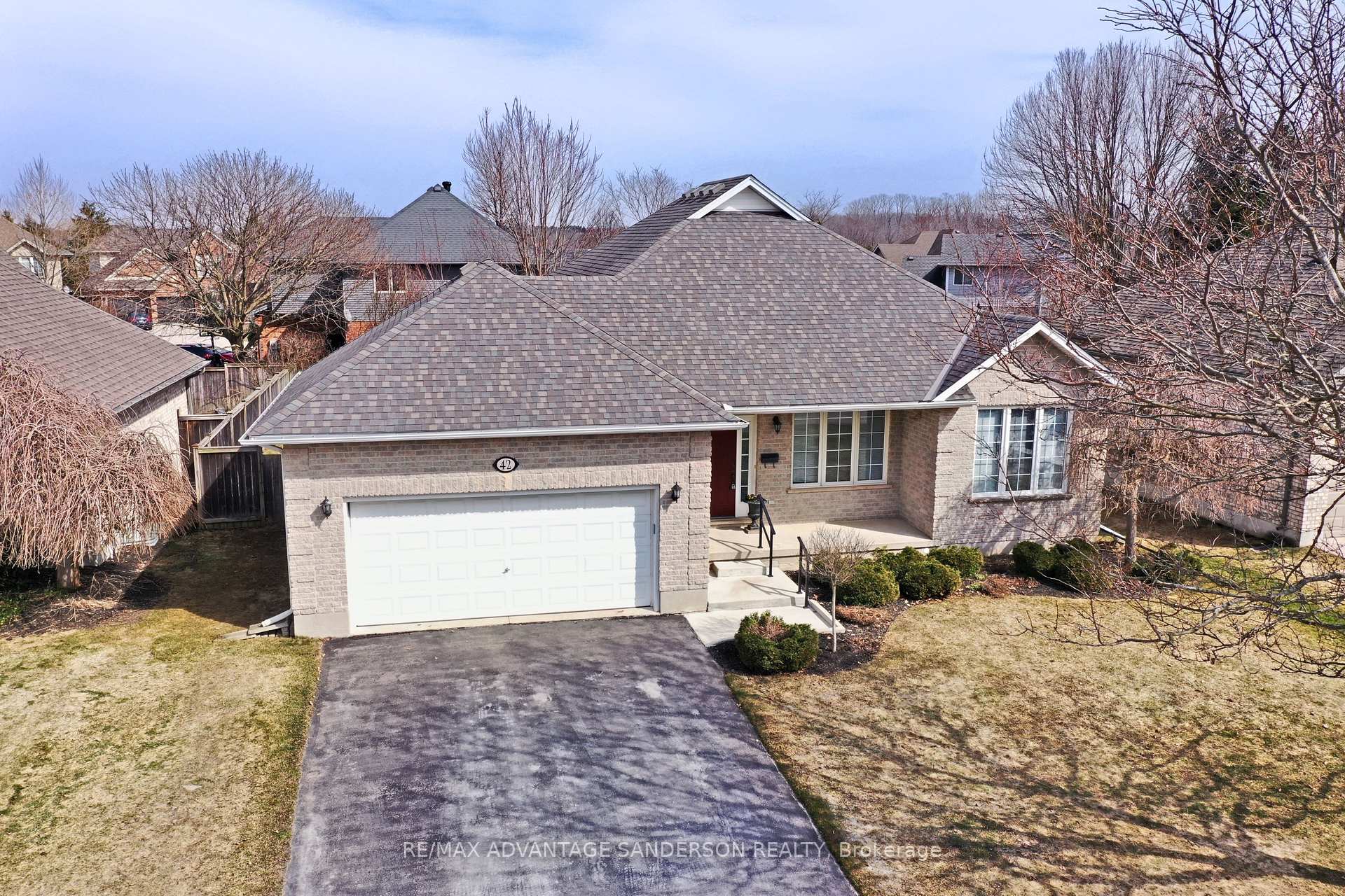 Photo 2 of 42 Calvert Lane, Middlesex Centre, Ilderton — HOMEH