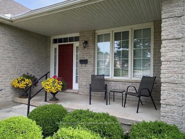 Photo 18 of 42 Calvert Lane, Middlesex Centre, Ilderton — HOMEH
